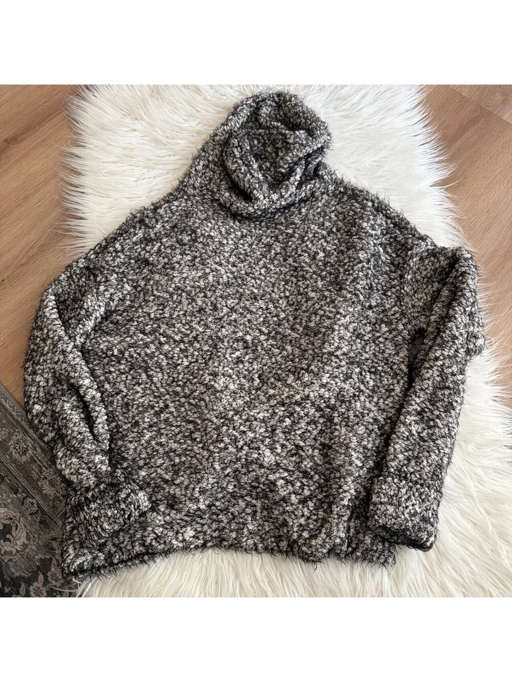 POL hooded cardigan size M